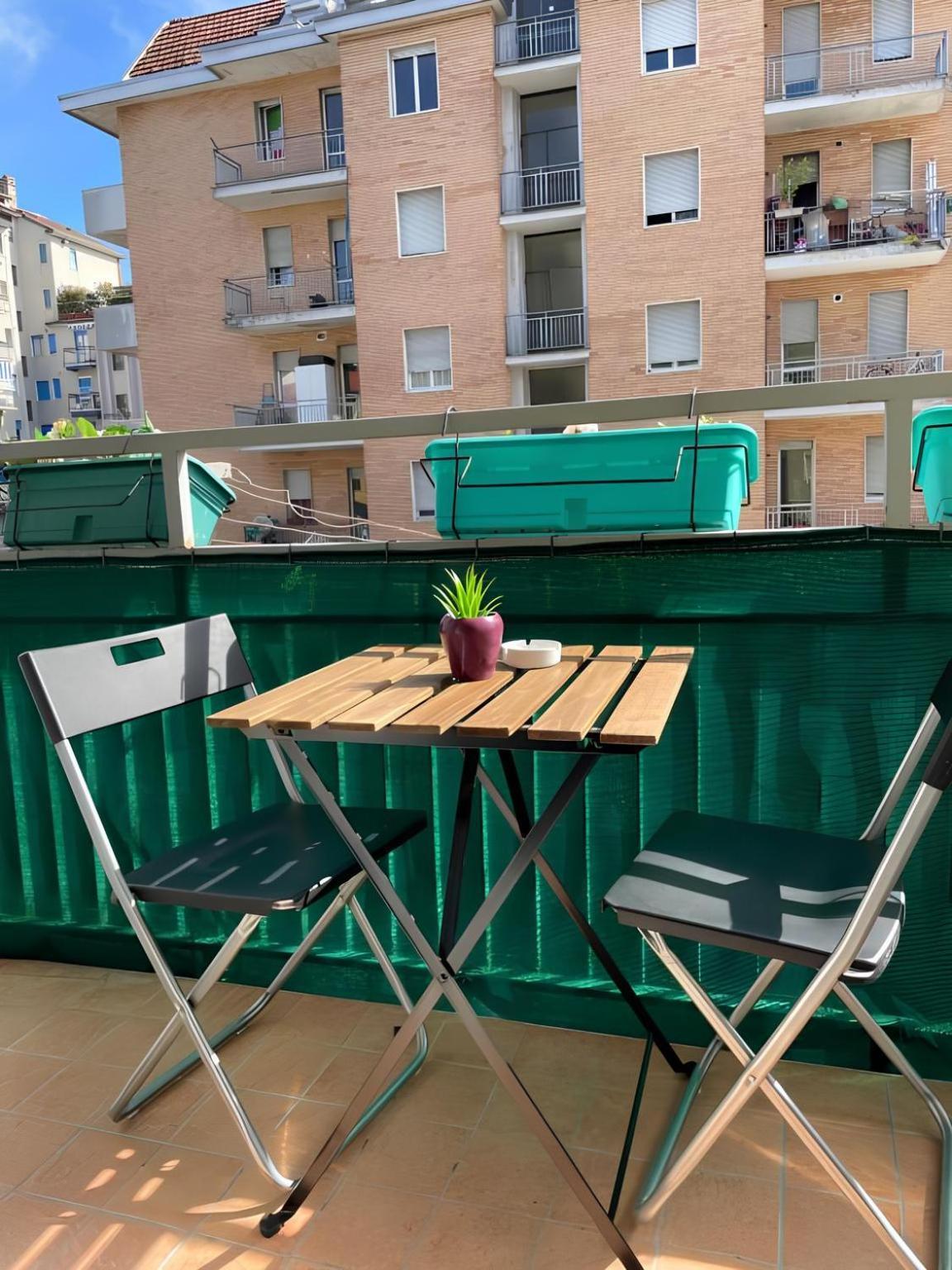 Gardone Apartment - Ampio Appartamento Con 2 Camere Da Letto - Comodo Per Duomo! Μιλάνο Εξωτερικό φωτογραφία