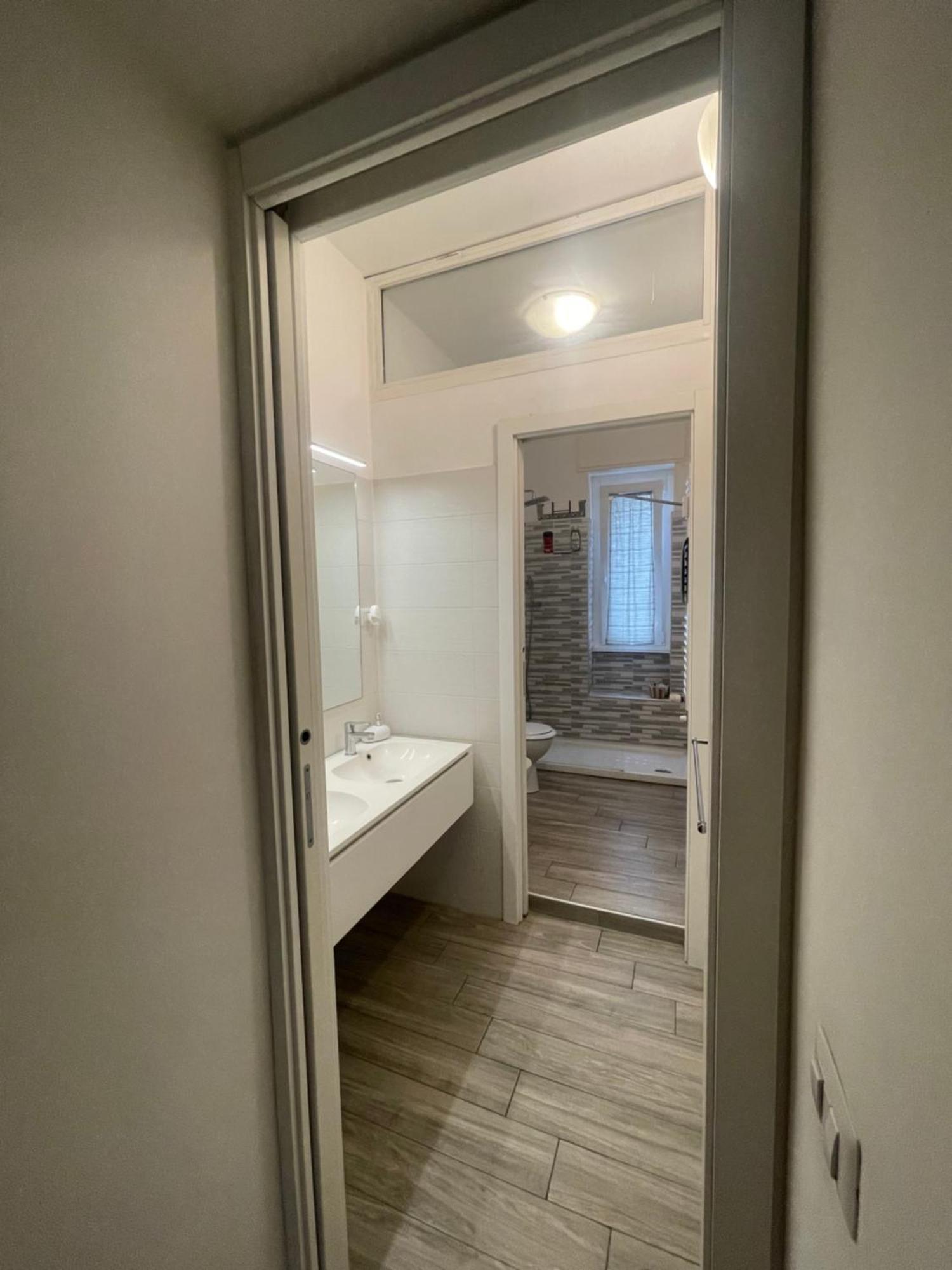 Gardone Apartment - Ampio Appartamento Con 2 Camere Da Letto - Comodo Per Duomo! Μιλάνο Εξωτερικό φωτογραφία