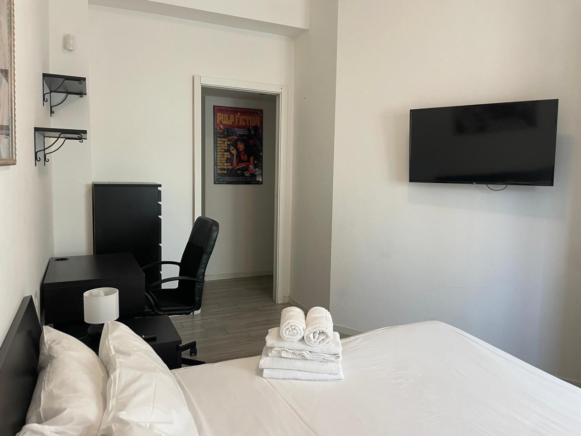 Gardone Apartment - Ampio Appartamento Con 2 Camere Da Letto - Comodo Per Duomo! Μιλάνο Εξωτερικό φωτογραφία